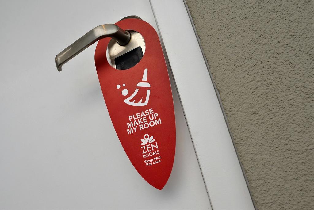 Zen Rooms Jinshan Hotel Сингапур Екстериор снимка
