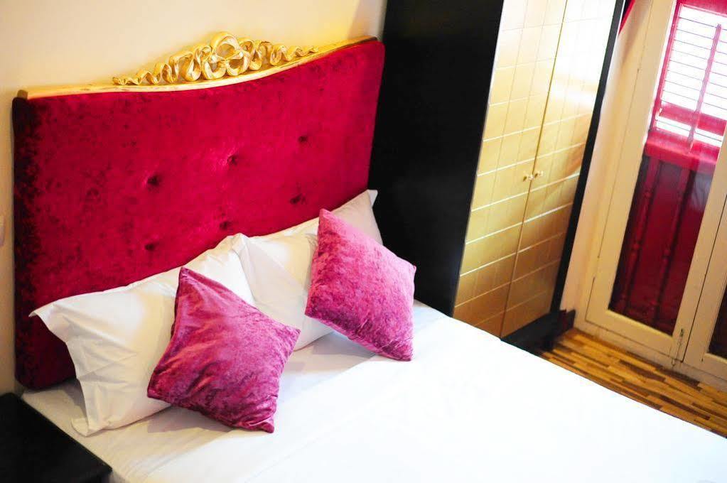 Zen Rooms Jinshan Hotel Сингапур Екстериор снимка