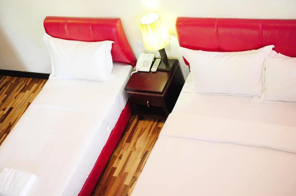 Zen Rooms Jinshan Hotel Сингапур Екстериор снимка