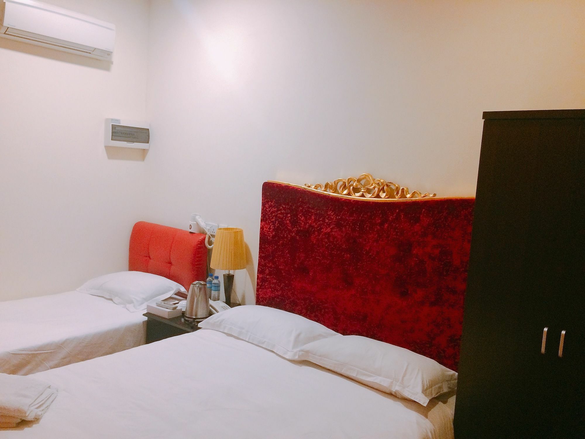 Zen Rooms Jinshan Hotel Сингапур Екстериор снимка