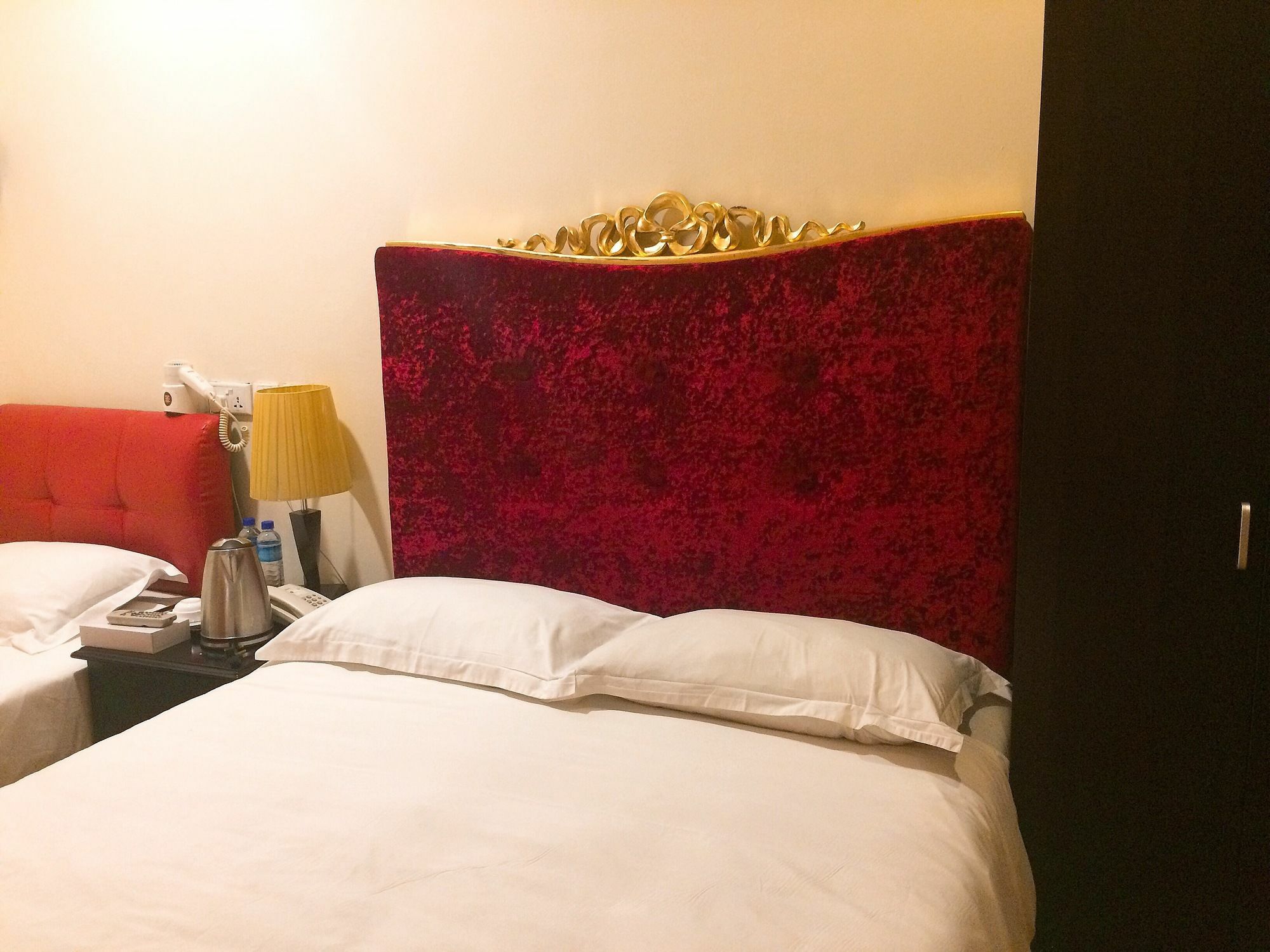 Zen Rooms Jinshan Hotel Сингапур Екстериор снимка