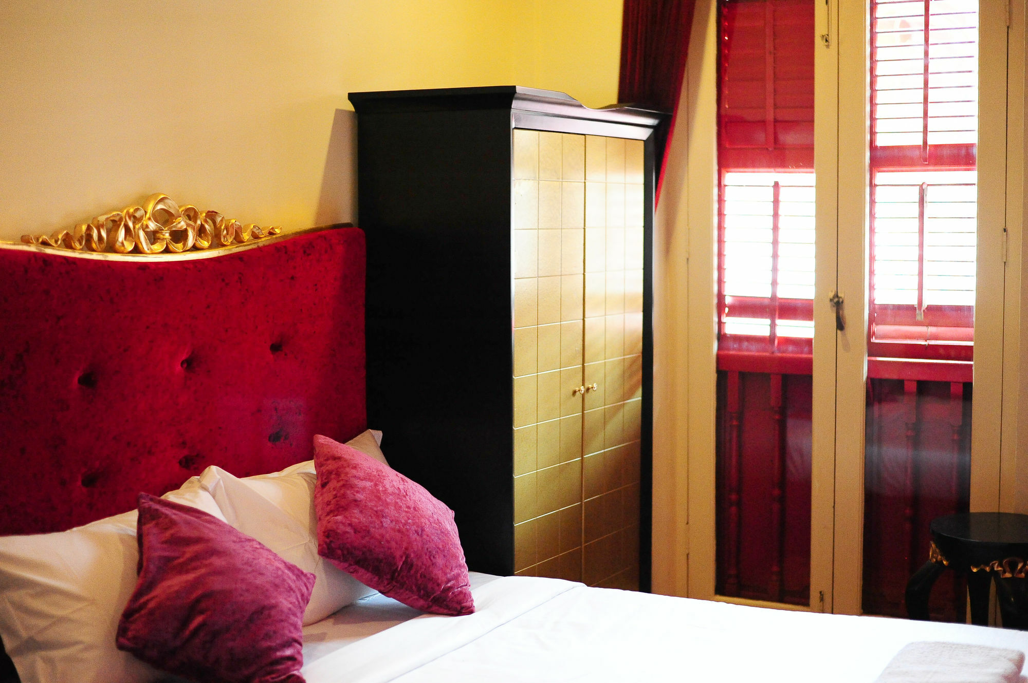 Zen Rooms Jinshan Hotel Сингапур Екстериор снимка